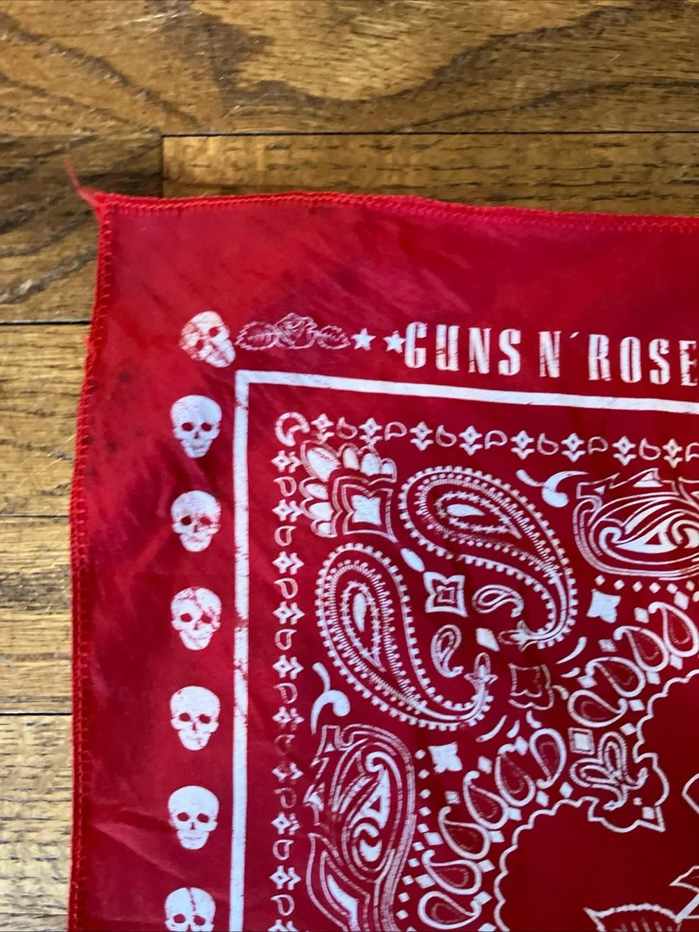 Guns N' Roses Red 'Not In This Lifetime' Bandana